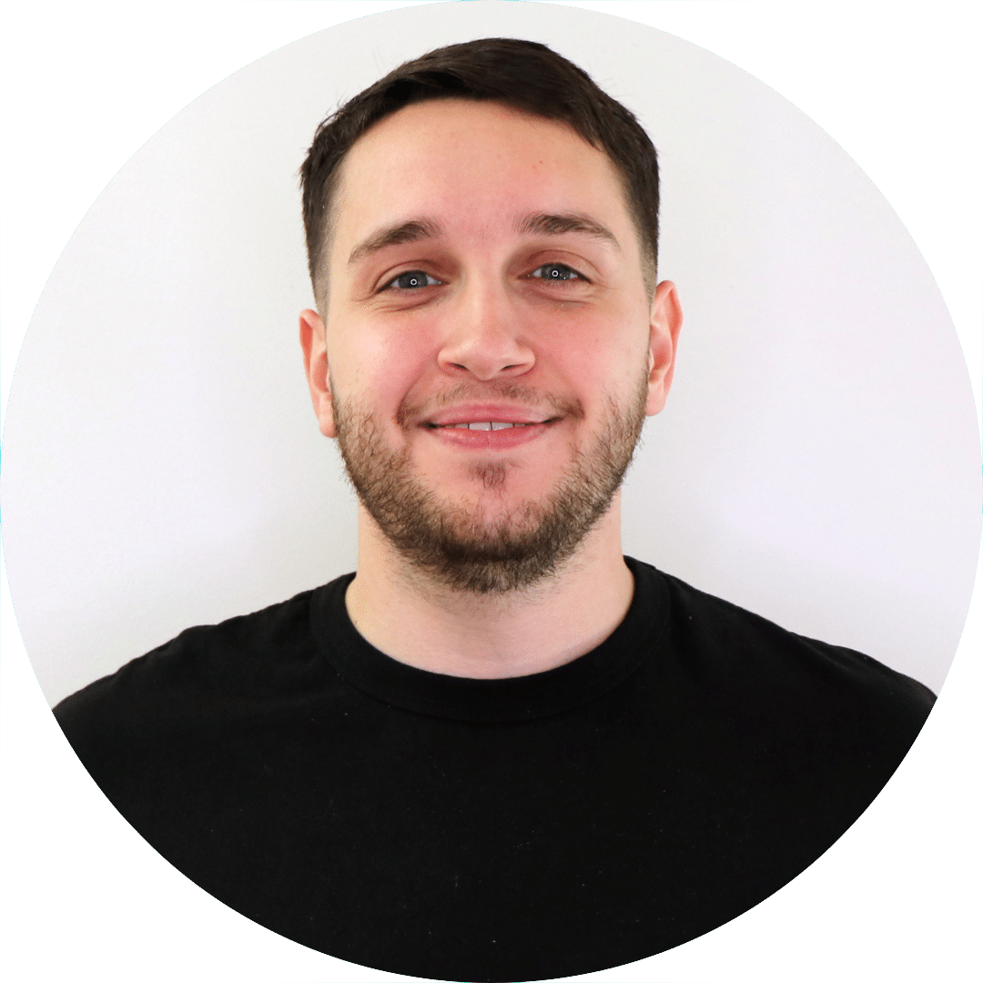 daniel circle headshot